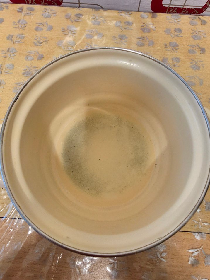 Beyaz Kulplu Gri Kenarlı Tencere - Görsel 2