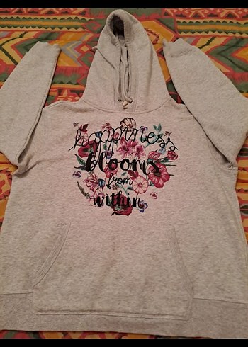 s beden H&M MARKA Kadın Gri Kapüşonlu Baskılı Sweatshirt - Görsel 2