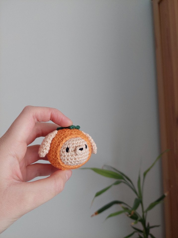 Mandalina Köpek Örgü Oyuncak - Görsel 5