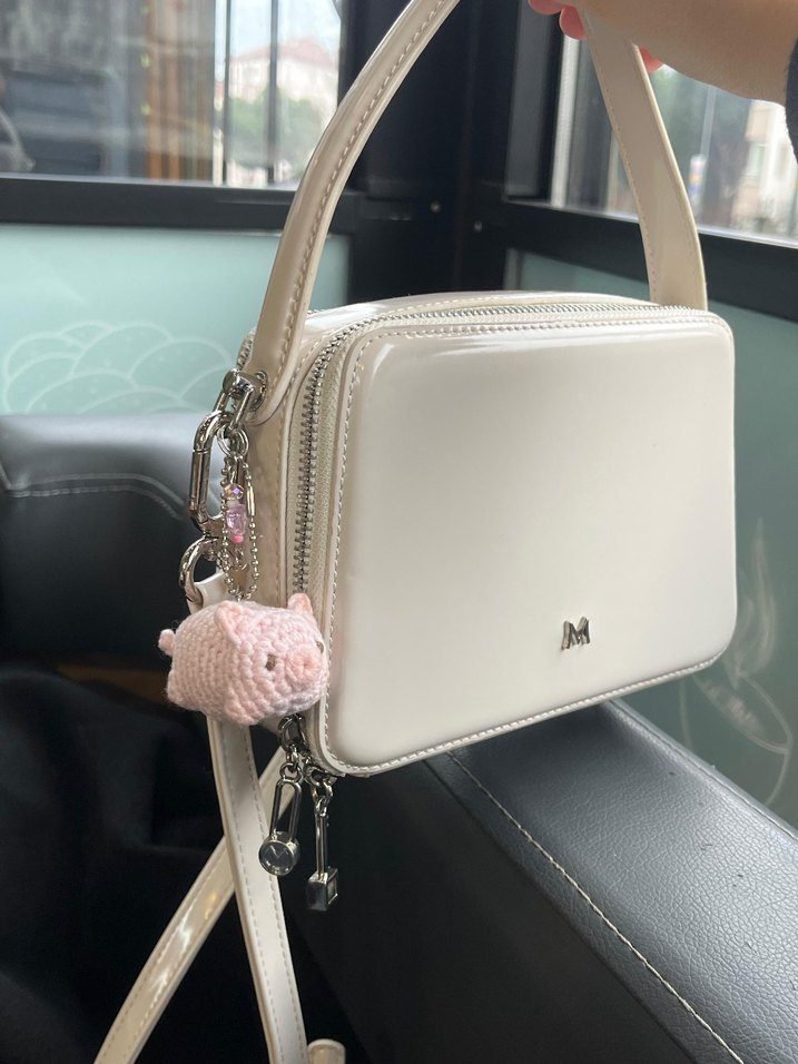 Esrarengiz kasaba paytak charm anahtarlık - Görsel 2