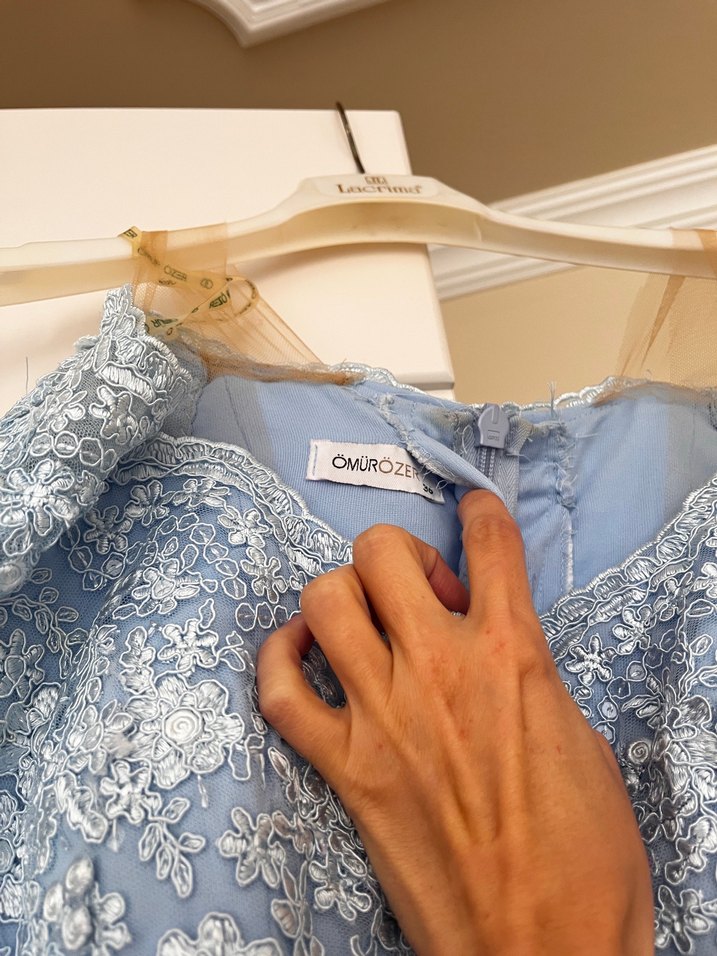 Uzun Kollu Nakışlı Mavi Nişan Elbisesi - Görsel 2