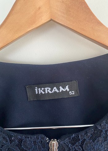 52 Beden Nakış Detaylı Lacivert Uzun Kadın Ferace