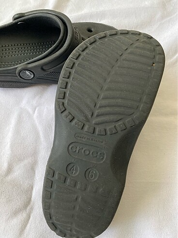 35 Beden siyah Renk Sorunsuz crocs