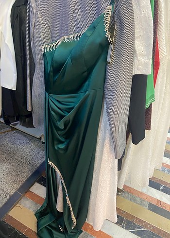 Yeşil Tek Omuz Taş Detay Abiye - Görsel 6