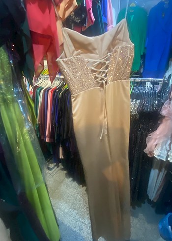 Straplez Parlak Bej Drapeli Uzun Abiye Elbise - Görsel 7