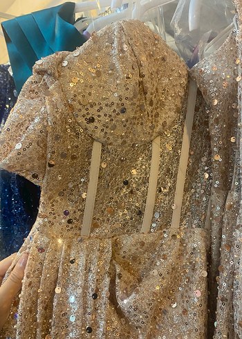 Uzun Parlak Kadın Abiye Elbise - Görsel 3