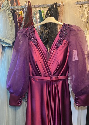 Mor V Yaka Uzun Kollu İşlemeli Abiye Elbise - Görsel 5