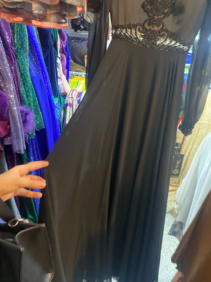 Siyah Uzun V Yaka  Elbise - Görsel 3