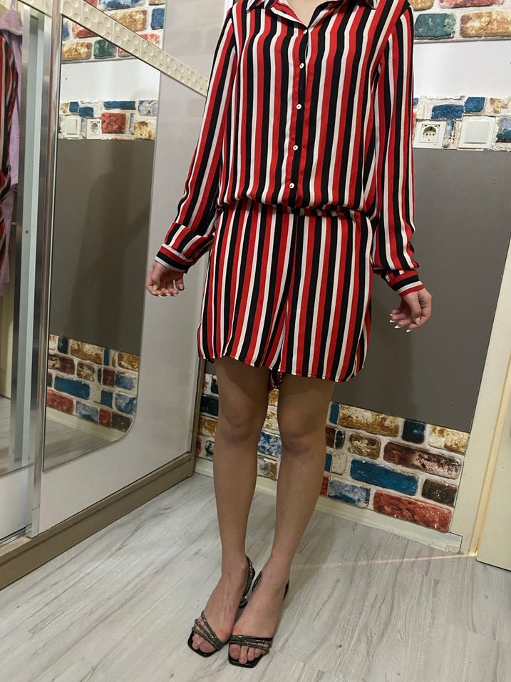 Kırmızı Çizgili Kadın Şortlu tulum Defacto x buse terim marka - Görsel 3