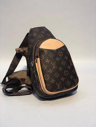 Louis Vuitton Çapraz Çanta