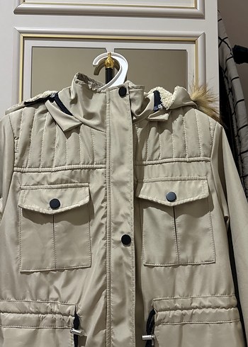 LC Waikiki Bayan mont