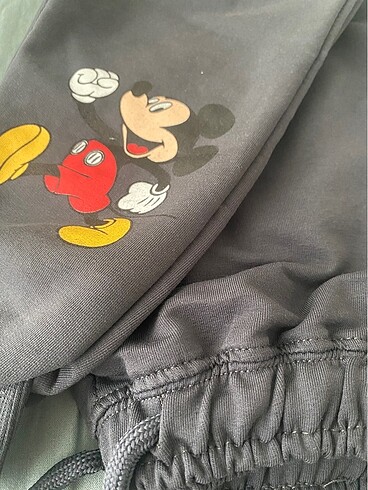 2 Yaş Beden beyaz Renk Mickey orjinal zara