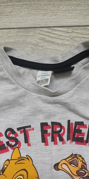LC Waikiki LCW tshirt