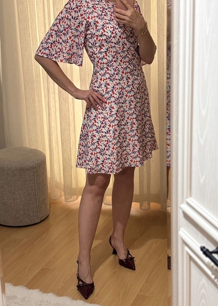 Sırt dekolteli elbise - Görsel 2