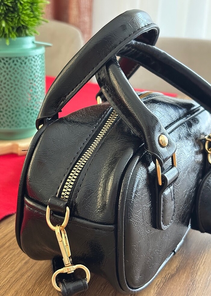 Siyah rugan çanta - Görsel 3