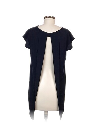 36 Beden Nocturne Bluz %70 İndirimli.