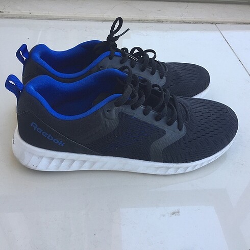 Reebok spor ayakkabı