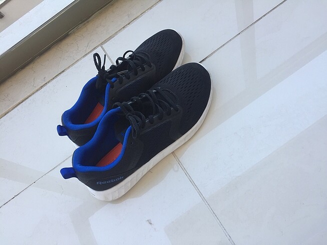 42 Beden Reebok spor ayakkabı