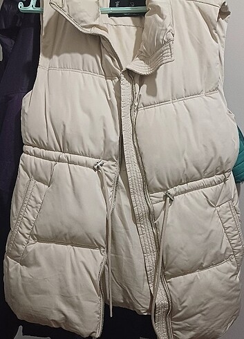 Stradivarius kolsuz şişme mont - Görsel 5