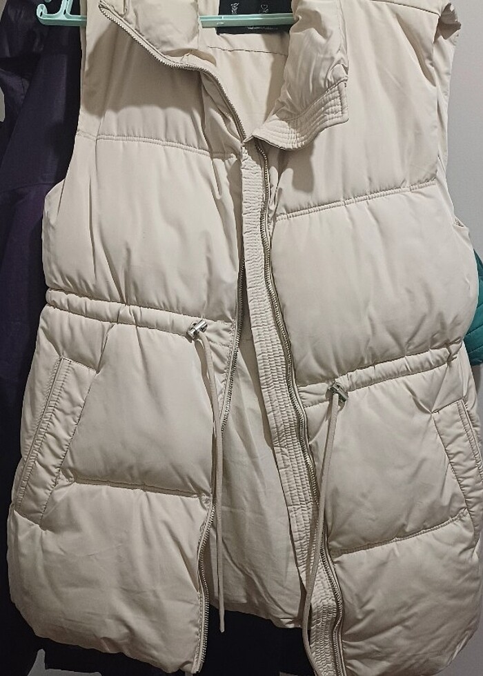 Stradivarius kolsuz şişme mont - Görsel 5