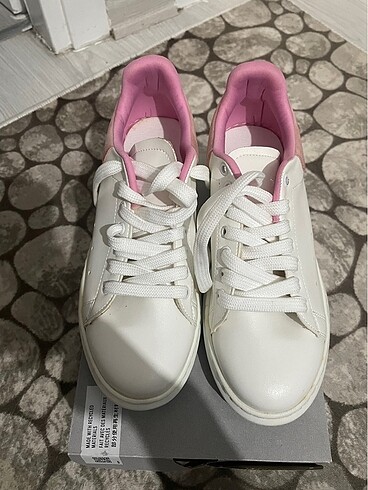 39 Beden Beyaz Sneaker