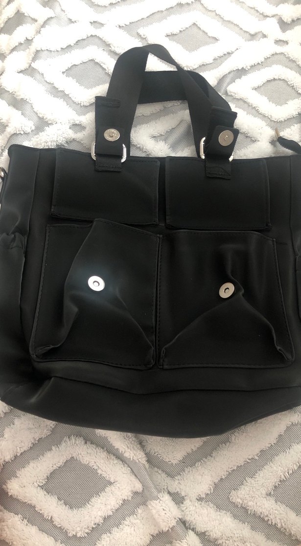 Tokalı Siyah Su Geçirmez Kadın Çantası - Görsel 4