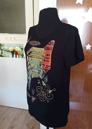 Siyah Baskılı Kadın Kısa Kollu Tişört - Görsel 4