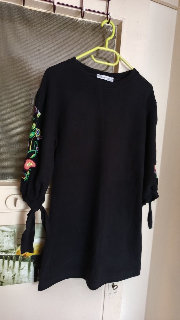 Çiçek Desenli Siyah mini elbise - Görsel 2