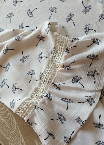 Dantel Detaylı Gri Desenli Rahat Kesim Bluz - Görsel 8