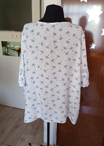 Dantel Detaylı Gri Desenli Rahat Kesim Bluz - Görsel 5