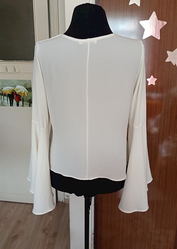 Beyaz V Yakalı Uzun Kollu Salaş Bluz - Görsel 4