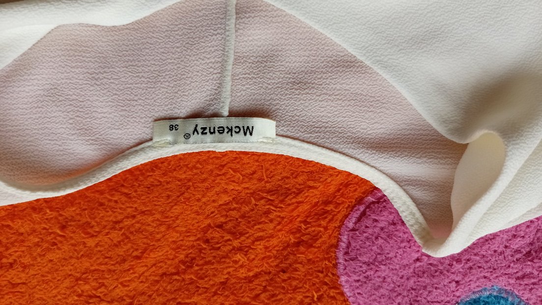 Beyaz V Yakalı Uzun Kollu Salaş Bluz - Görsel 5