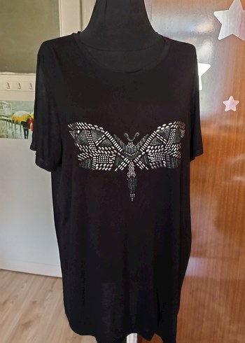 Payet Detaylı Siyah Tişört - Görsel 2