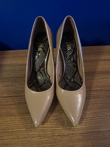 37 Beden Zara Sitiletto