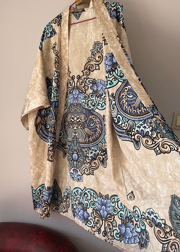universal Beden Bej Bohem Uzun Kimono Batik Desenli