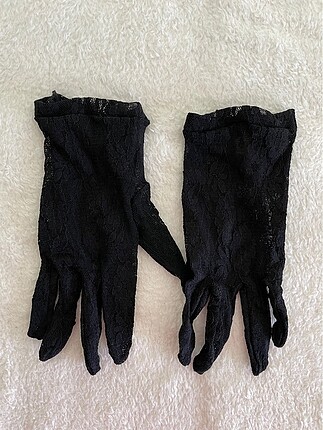 Siyah dantel eldiven