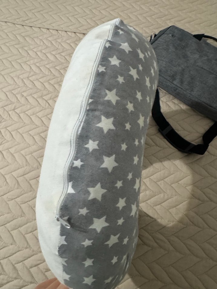 Yıldız Desenli Gri Emzirme ve Hamile Yastığı - Görsel 4