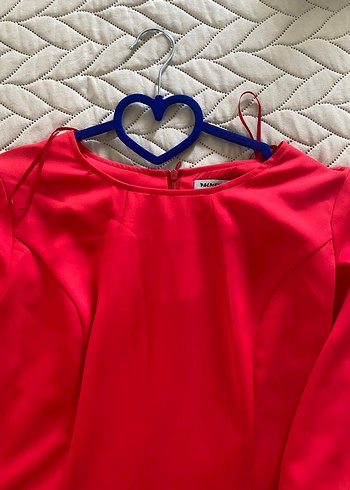 Kısa Kollu Kırmızı Uzun Elbise - Görsel 4