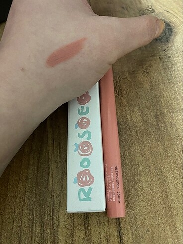 Clinique Amuse dudak kalemi - rose