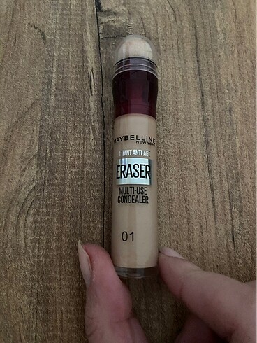 Maybelline kapatıcı - 01 light