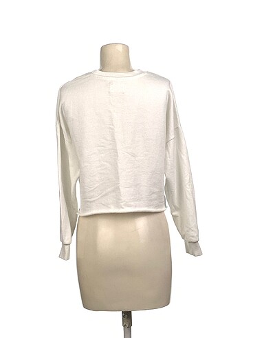 s Beden Pull and Bear Sweatshirt %70 İndirimli.