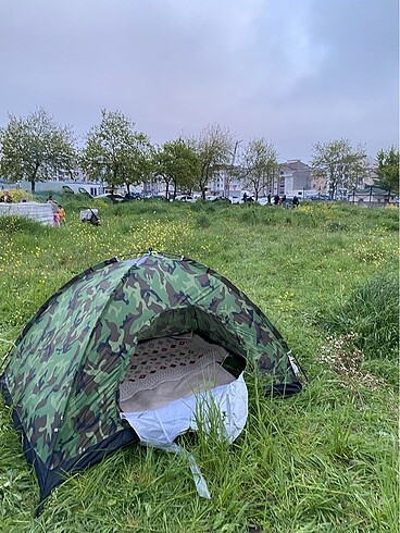 Kamp çadırı
