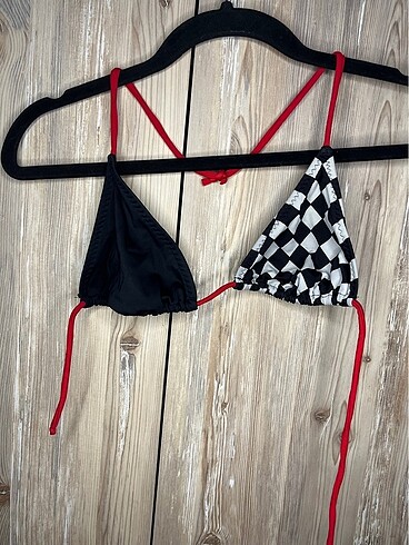 Bikini üst