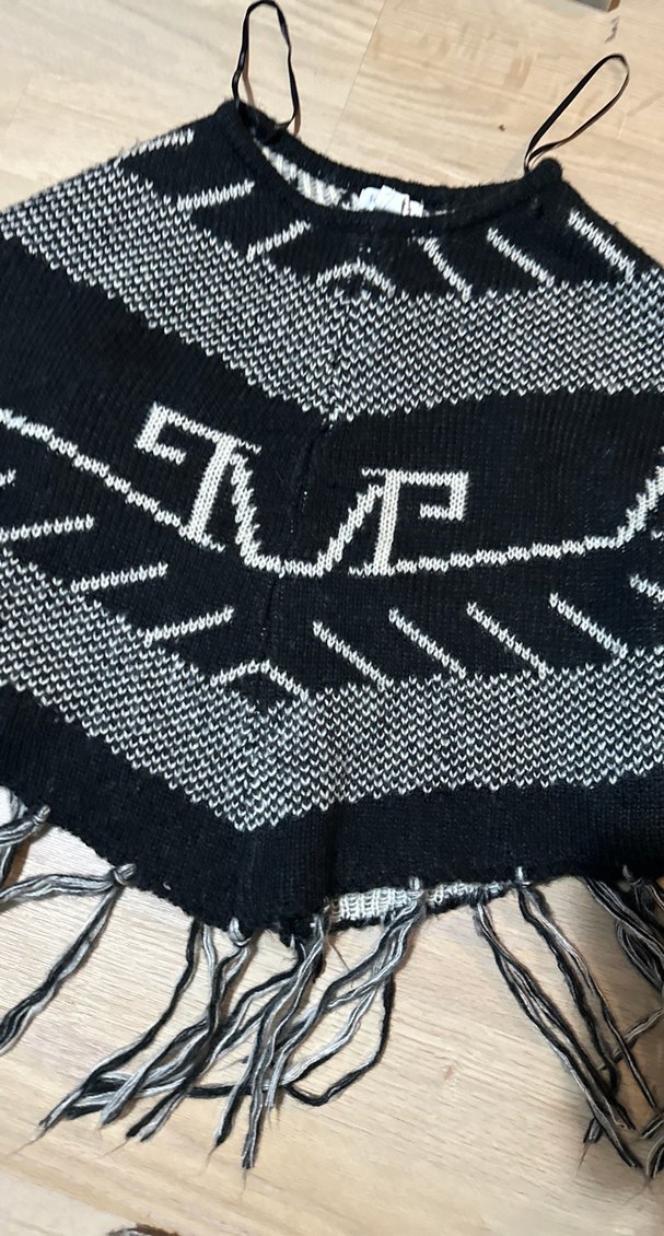 Siyah Nakışlı Bohem Kız Panço - Görsel 2