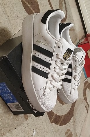 adidas bold süperstar 37 buçuk numara