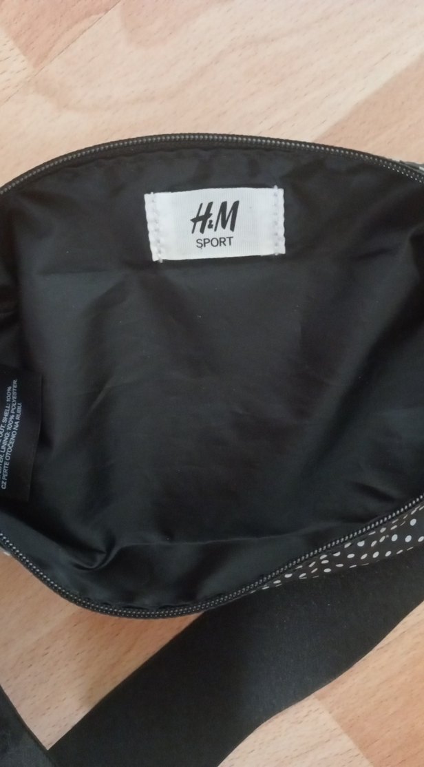 H&M Puantiye Desenli Siyah Bel Çantası - Görsel 4