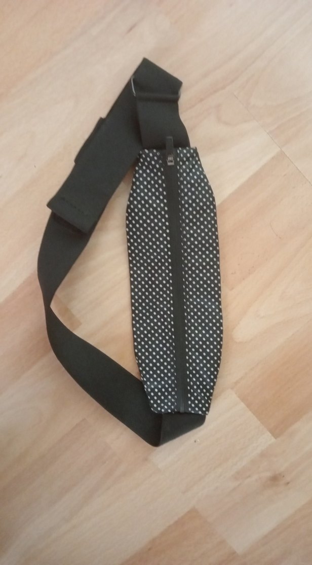 H&M Puantiye Desenli Siyah Bel Çantası - Görsel 2