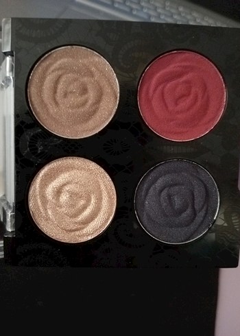 Wet n Wild Secret Garden Rendezvous Göz Farı Paleti - Görsel 5