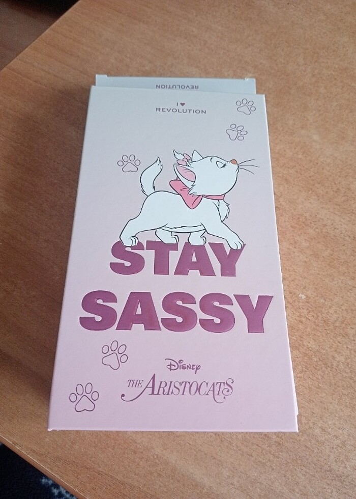 SON FİYATIDIR  I HEART REVOLUTİON DİSNEY STAY SASSY FAR PALETİ - Görsel 4