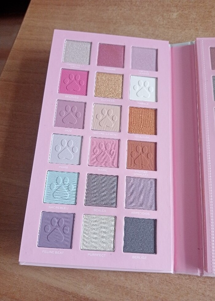 SON FİYATIDIR  I HEART REVOLUTİON DİSNEY STAY SASSY FAR PALETİ - Görsel 5